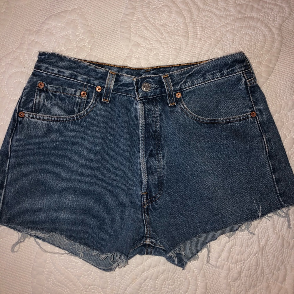 LEVI 501 high waisted jean shorts